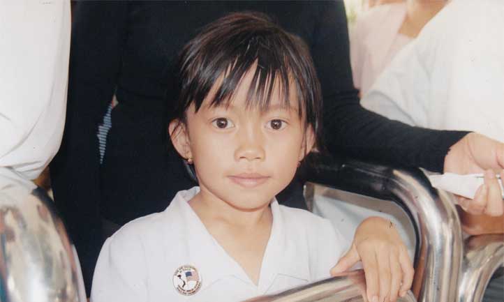 Sons and Daughters Vietnam Visit 2003 - Vietnam Girl