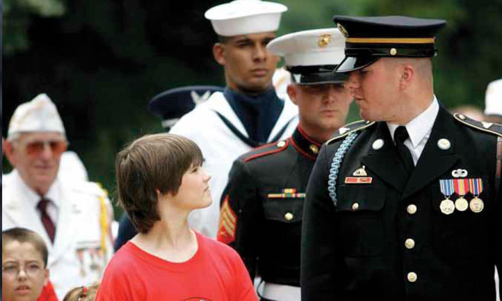 TAPS Magazine fall 2009 cover, wreath laying at Arlington National Cemetery