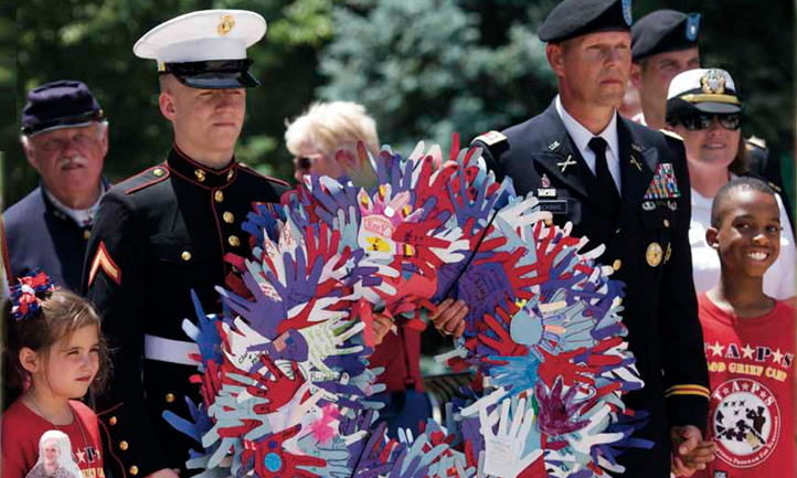 TAPS Magazine fall 2014 cover, laying of wreath at Arlington national cemetery